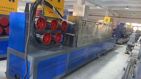 Ligne de production de sangles en PP à double vis Machine d'extrusion en plastique au polypropylène avec échangeur d'écran sans arrêt