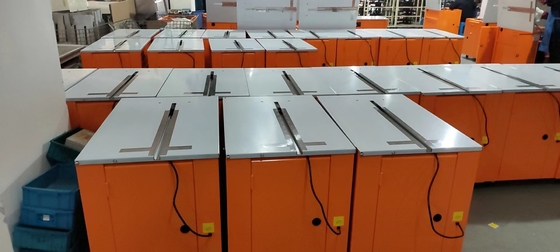 Le haut Tableau pp CHOIENT l'arme semi-automatique de courroie attachant la machine d'emballage industrielle