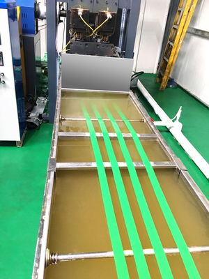 Machine de fabrication de bandes en PET à tour de pré-séchage de 4000L avec 3 lignes pour le tabac et le papier