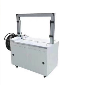 Le paquet durable attachant la machine pp automatiques empaquettent attacher la machine pour le carton et la boîte