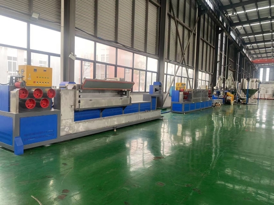 Ligne d'extrusion à bande de sangle en PP à vis unique Machine de fabrication de sangles en PP avec 1 à 4 courroies extrudées