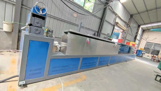 Machine de fabrication de sangles en PET à vis unique à 3 sangles Capacité 280 ~ 320 kg par heure