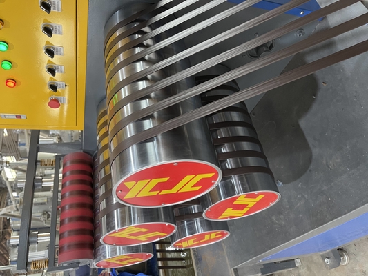 Équipement de fabrication de bandes en plastique de polypropylène pour les matériaux recyclés