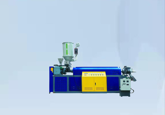 Machine électrique de fabrication de sangles en PP avec une largeur de 5 à 19 mm et une épaisseur de 0,4 à 1,2 mm