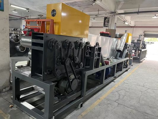 Machine de fabrication de bandes de PET pour moteurs GUGAO 0,4-1,2 mm 100% de flocons de bouteille recyclés Matériau de base