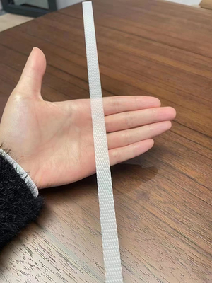 Équipement de fabrication de bandes de fixation en PP à haute vitesse à enroulement automatique à commande PLC