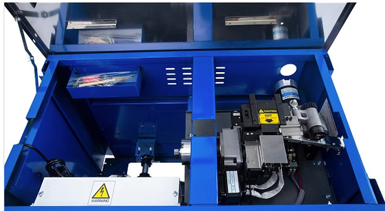 Augmentez l'efficacité de l'emballage avec notre presse d'emballage en carton solide et durable