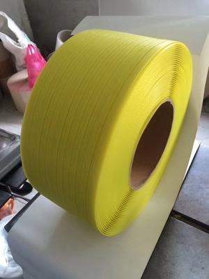 Ligne d'extrusion à bande de CE PP avec une capacité de 5,7 tonnes par jour pour la production à grande échelle