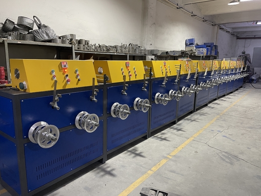 Machine automatique de fabrication de sangles en PET à remontage avec contrôle d'écran tactile par ordinateur PLC