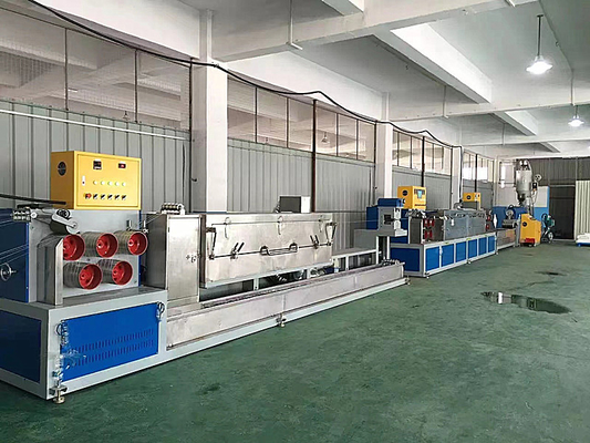Machine de fabrication de bandes en PET personnalisable pour différentes largeurs et épaisseurs