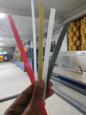 Ceinture d'emballage en PP à haute capacité de charge, ceinture d'emballage en carton de tension de 50 à 200 kg, collage à fonder à chaud, pas facile à casser