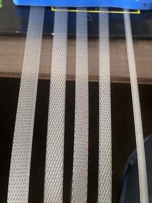 Ligne d'extrusion de courroie en PP, ligne de production de machines de regroupement en PP, équipée d'un écran tactile PLC, moteur GUGAO de 37 kW