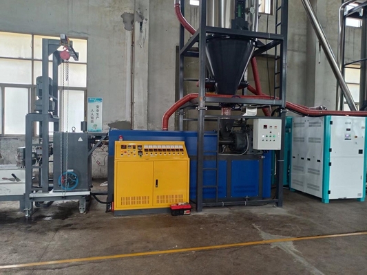 Ligne d'extrusion de bandes PET avec moteur principal Siemens de 37 kW et tour de pré-séchage de 5000L