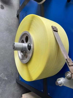 machine de production de sangles en PP à vis unique pour une largeur de 5 à 19 mm avec enroulement automatique