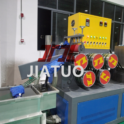 160m/min Vitesse de fonctionnement Machine d'extrusion de bande de PET utilisant 100% de matériaux recyclés avec système de contrôle PLC