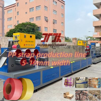 Ligne de production de cerclage PP avec vitesse de course de 250-300 m/min, contrôle PLC à vis simple et double