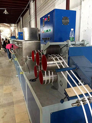 Machine de fabrication de rouleaux de fixation PP à commande PLC avec échangeur d'écran sans arrêt