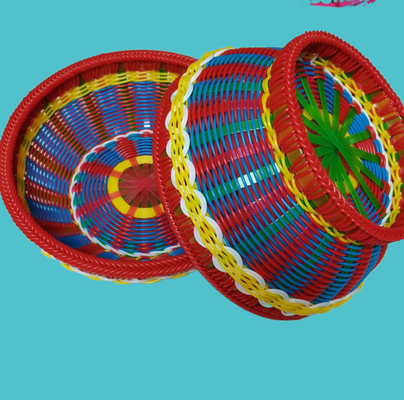 Rotin multicolore de PE de pp faisant à machine 5-19mm l'extrusion artificielle de rotin