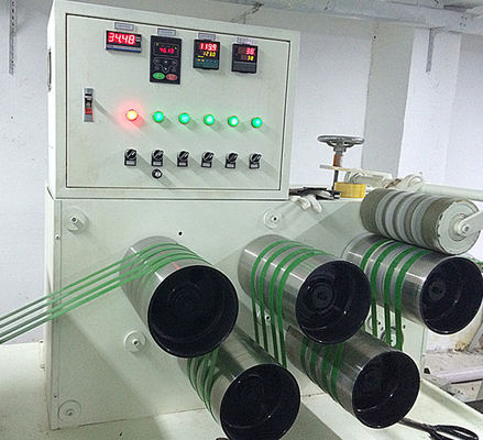 Chaîne de production en plastique de courroie de moteur de Siemens largeur machine d'expulsion de courroie d'ANIMAL FAMILIER de 9 - de 32mm