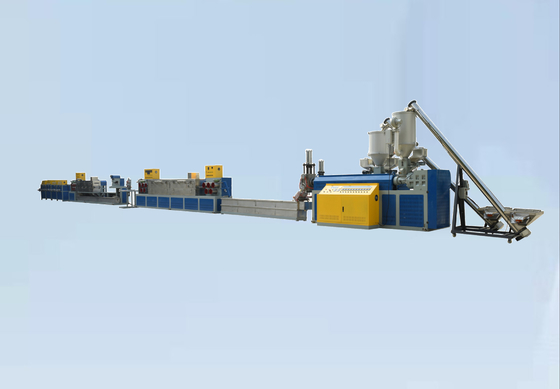 Ligne en plastique extrusion simple d'extrusion de rotin de rotin de vis faisant la machine