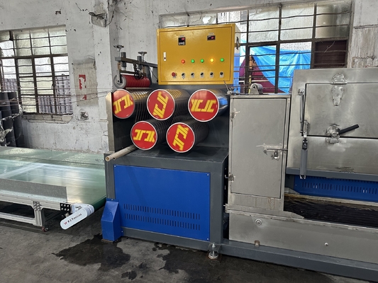 Machinerie en plastique ligne de production de ruban adhésif en PP équipement de ruban adhésif en plastique en PP pour une vitesse de ligne de 200 à 300 m/min