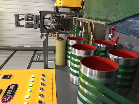 200 kg/h Ligne d'extrusion de bandes en polyester PET Ligne de production de bandes en acier plastique PET