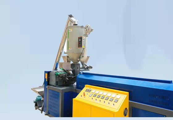 Les ceintures simples de la vis 2 que pp attachent faire la machine 300-380kg/H pp attachent la ligne d'extrusion