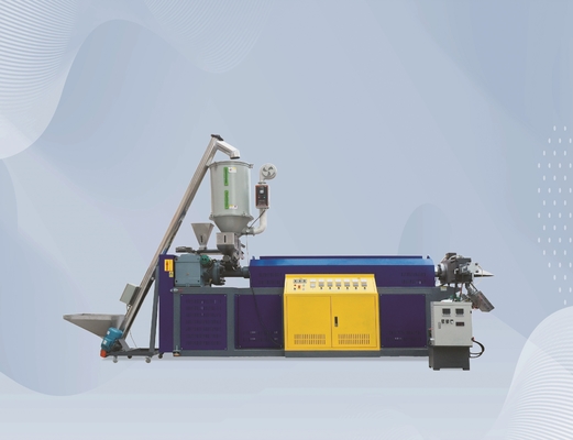 La vis simple pp attachent faire la ligne d'extrusion de ceinture de polypropylène de la machine 100KW